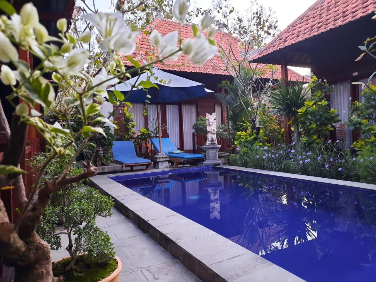 Wait Garden Cottage