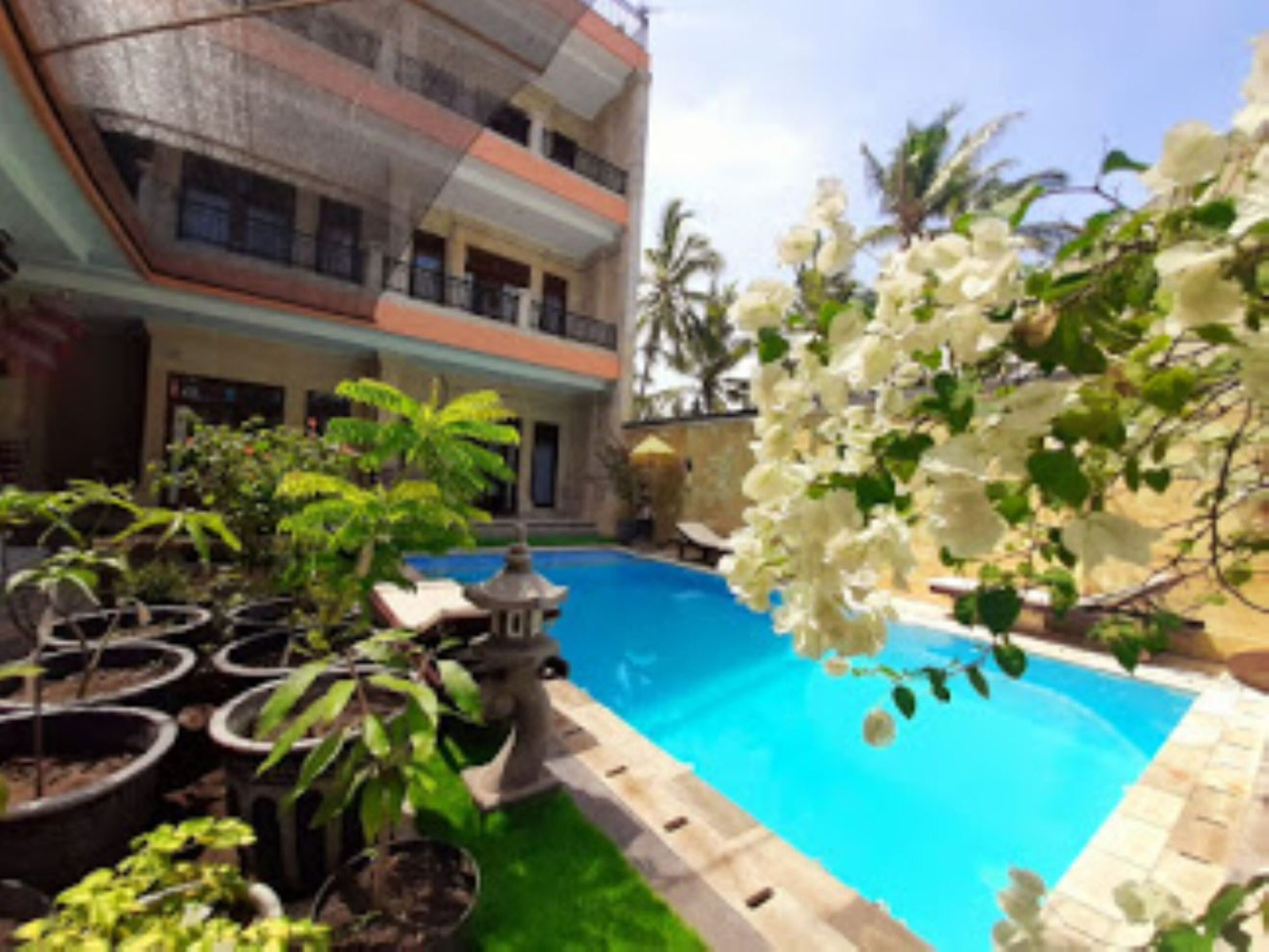 Bali 85 Beach Inn