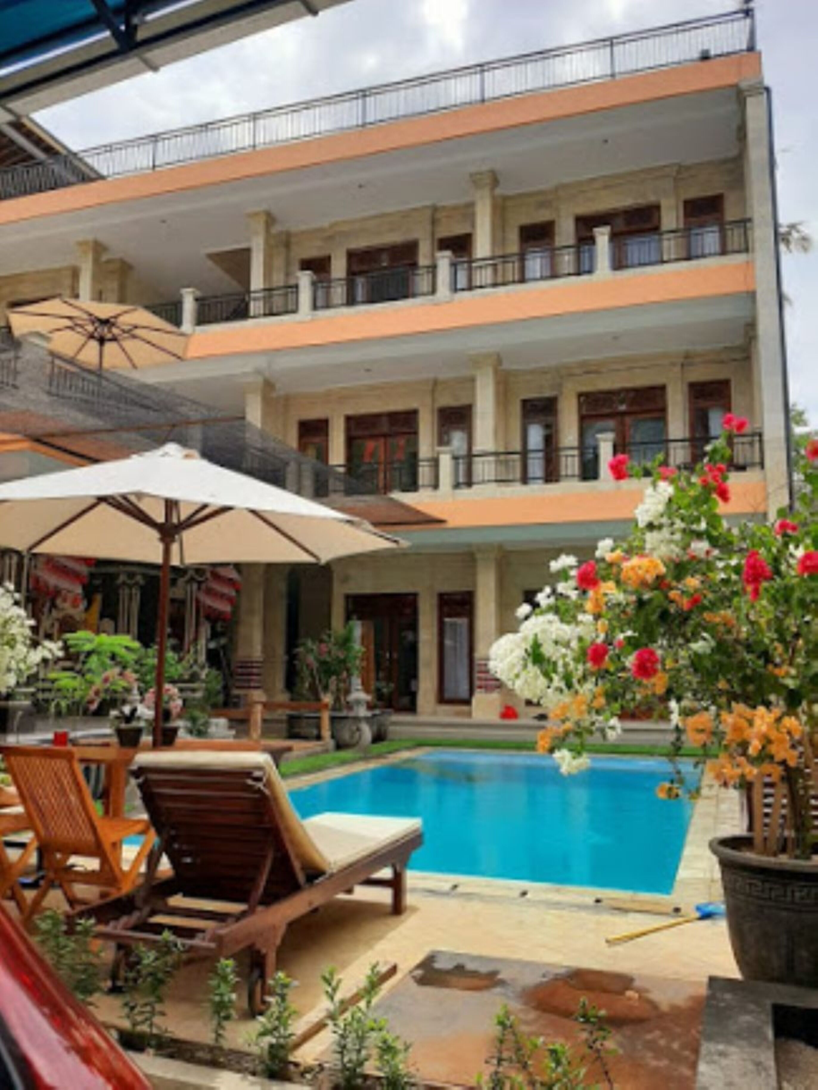 Bali 85 Beach Inn