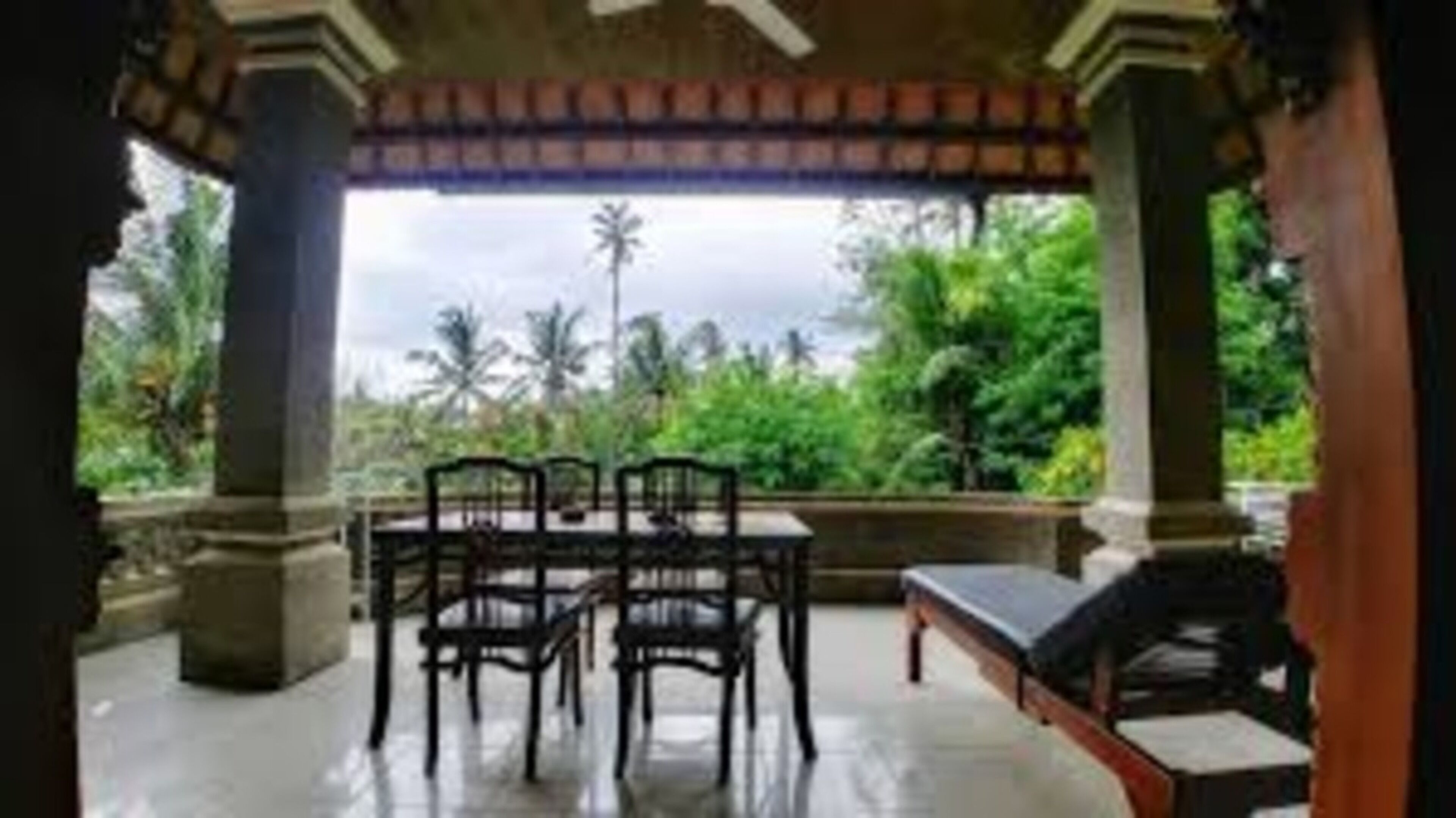 Bali 85 Beach Inn