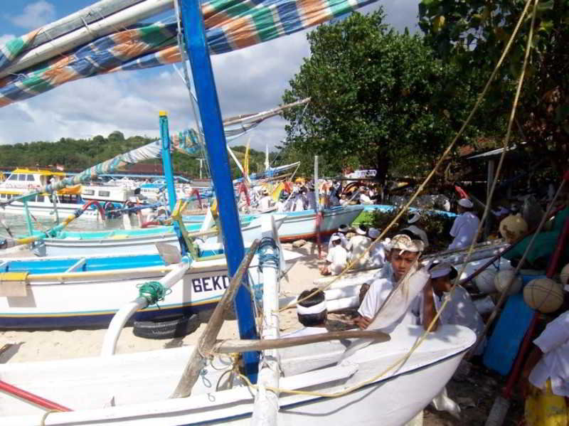Bloo Lagoon Village