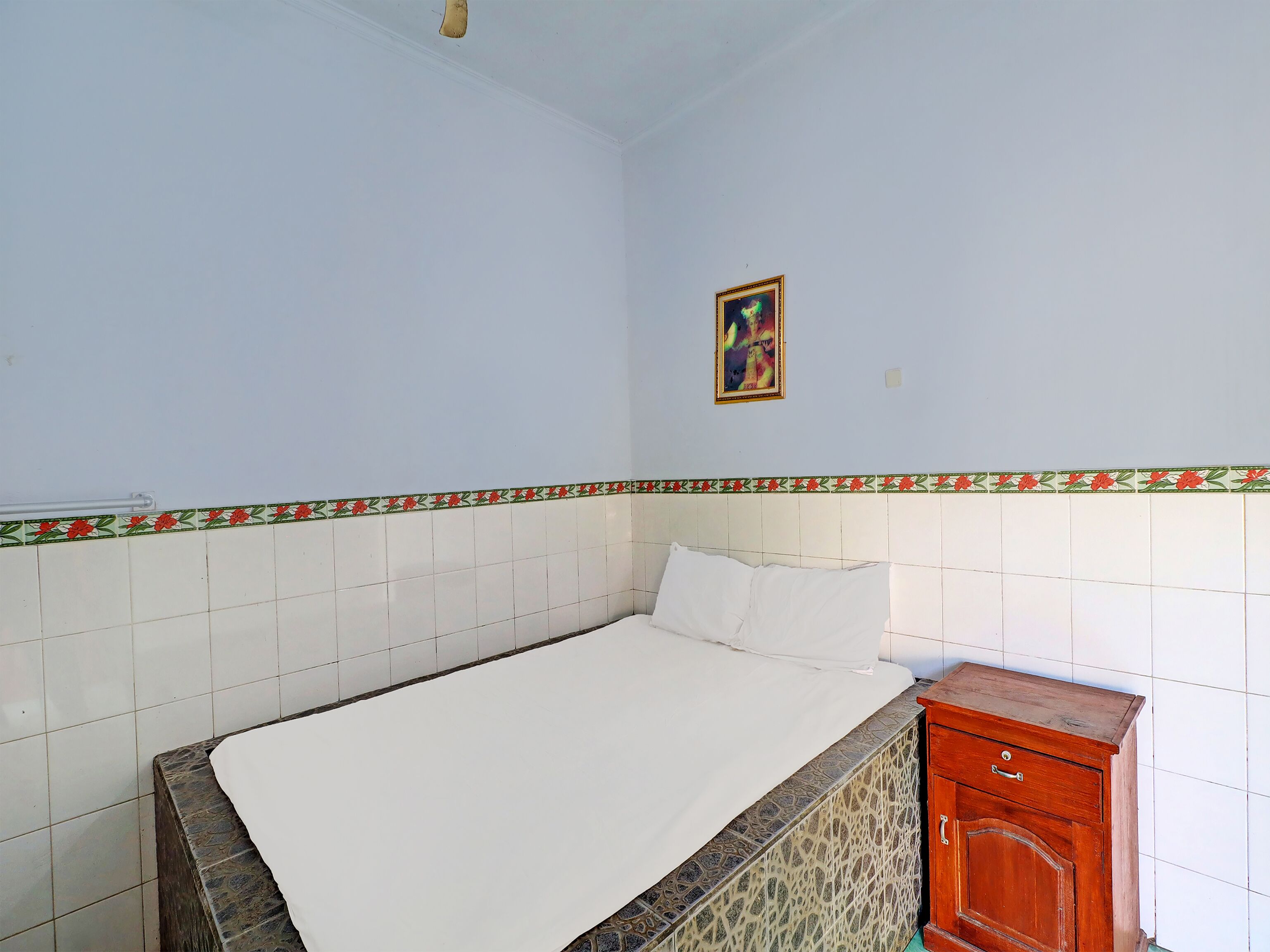 Spot On 92399 Hotel Sekar Jagat