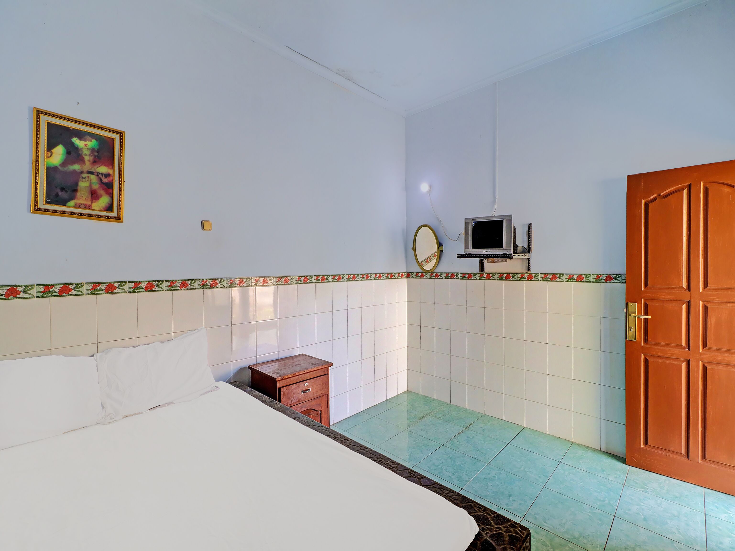 Spot On 92399 Hotel Sekar Jagat