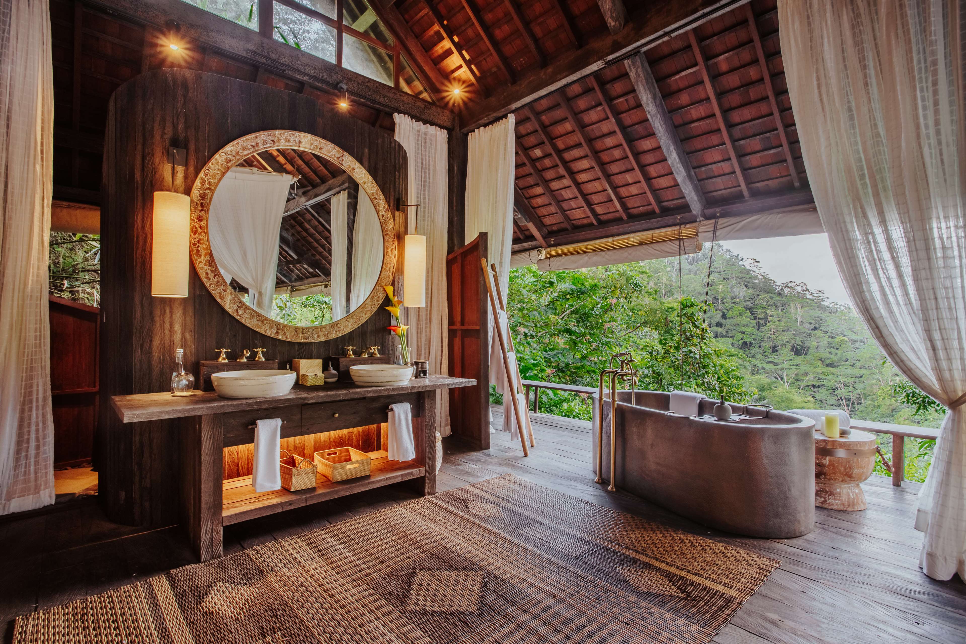 Buahan, A Banyan Tree Escape