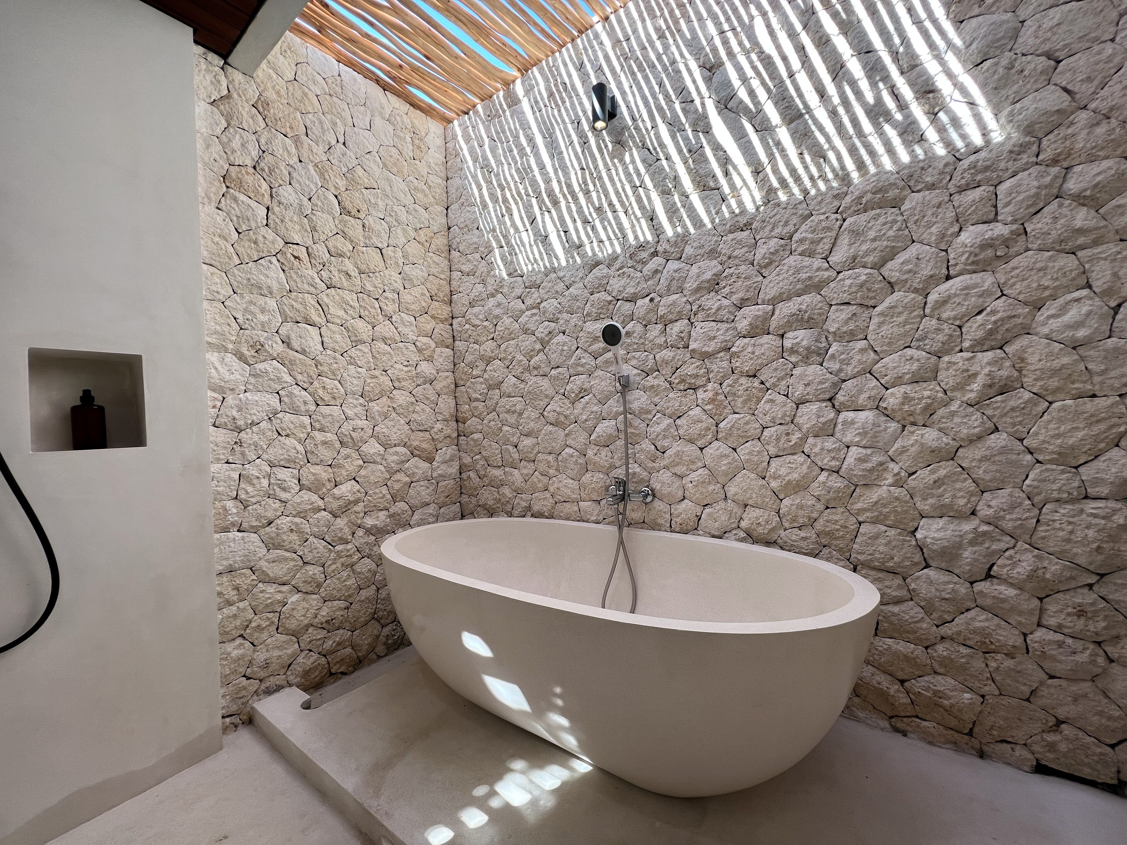 Moana Villa & Suites Bingin