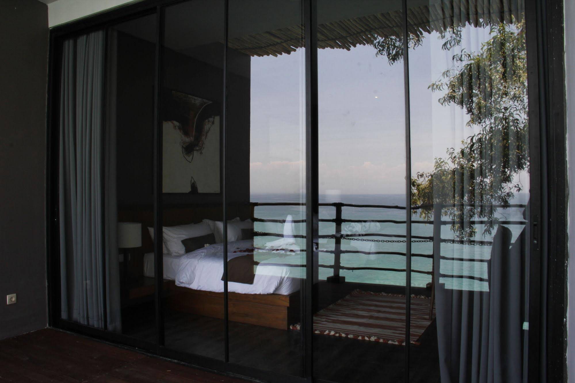 Nomina Villas