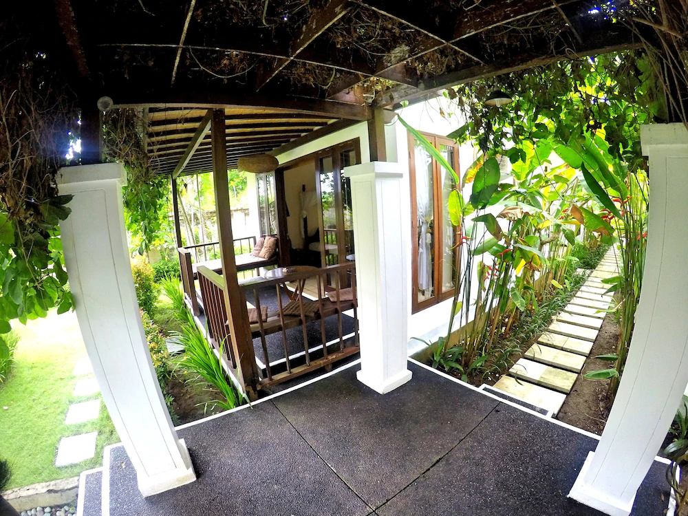 The Eyes Bali