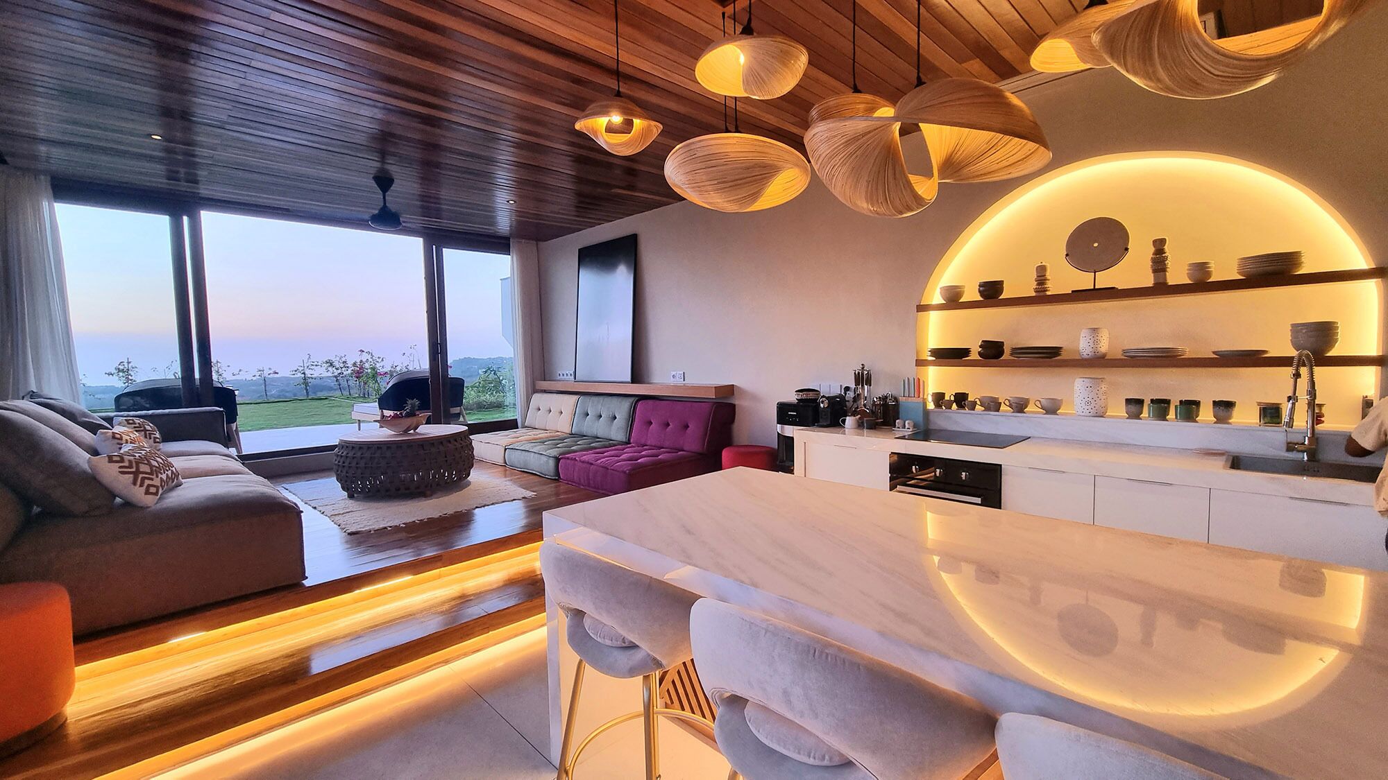 Uluwatu Sunset Hills