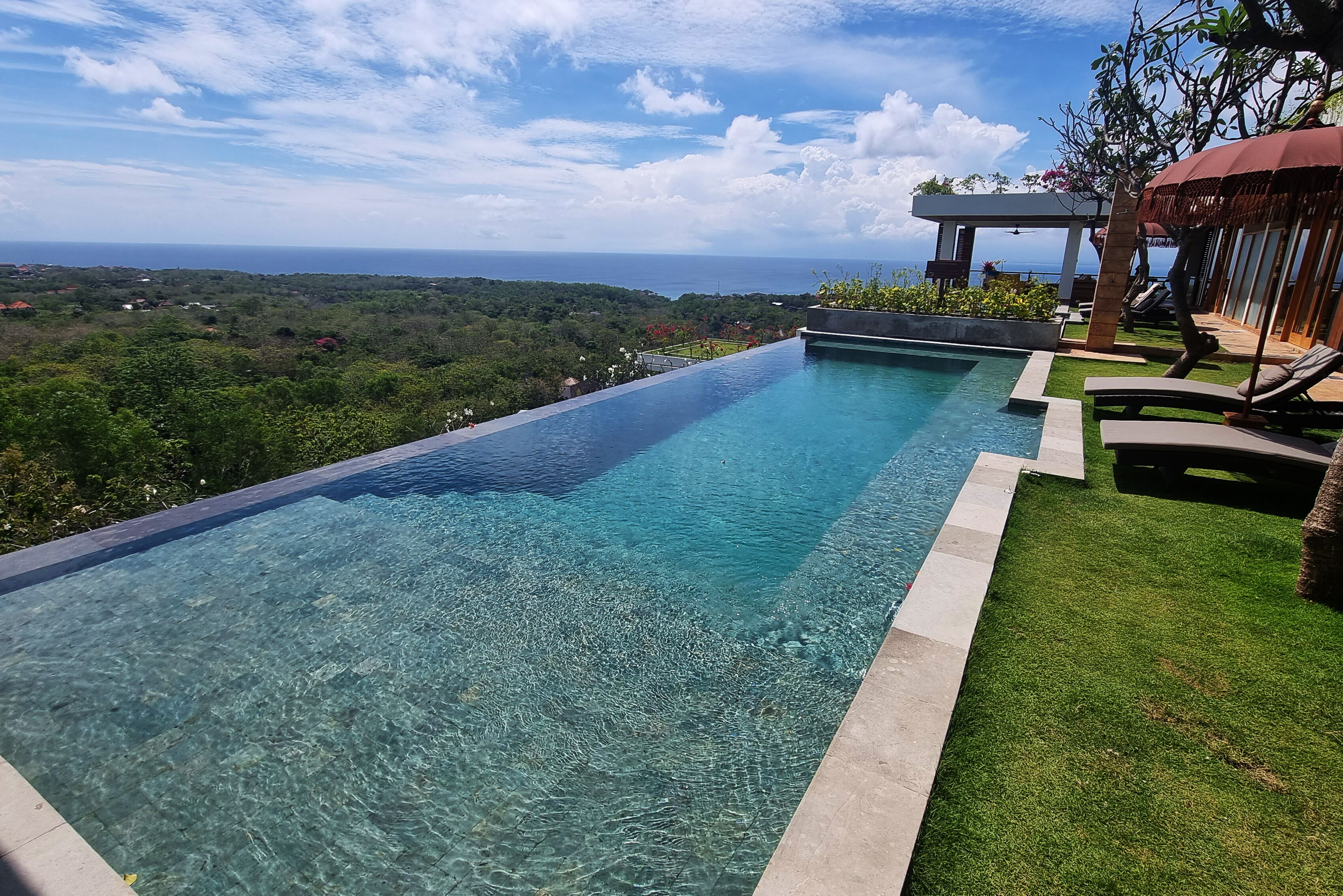 Uluwatu Sunset Hills