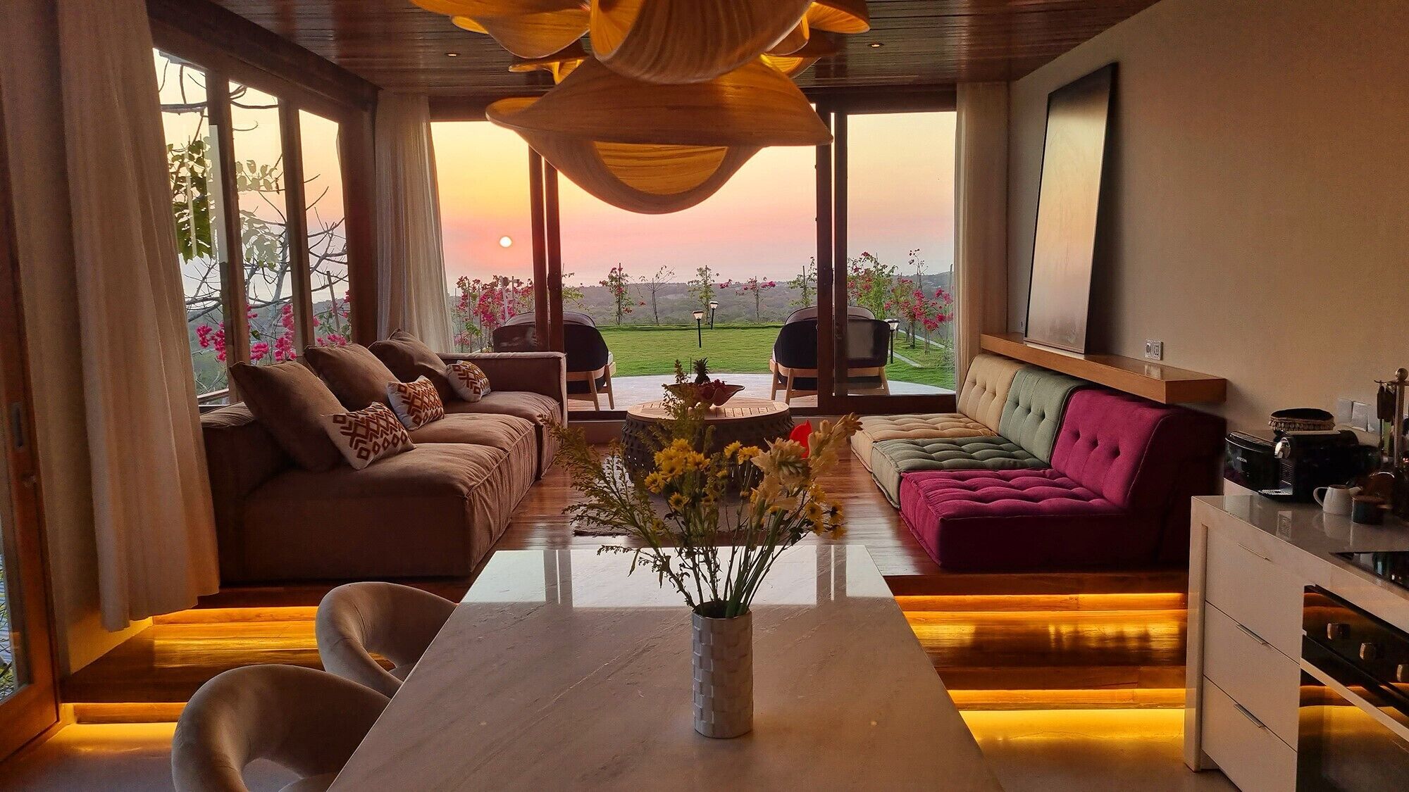 Uluwatu Sunset Hills