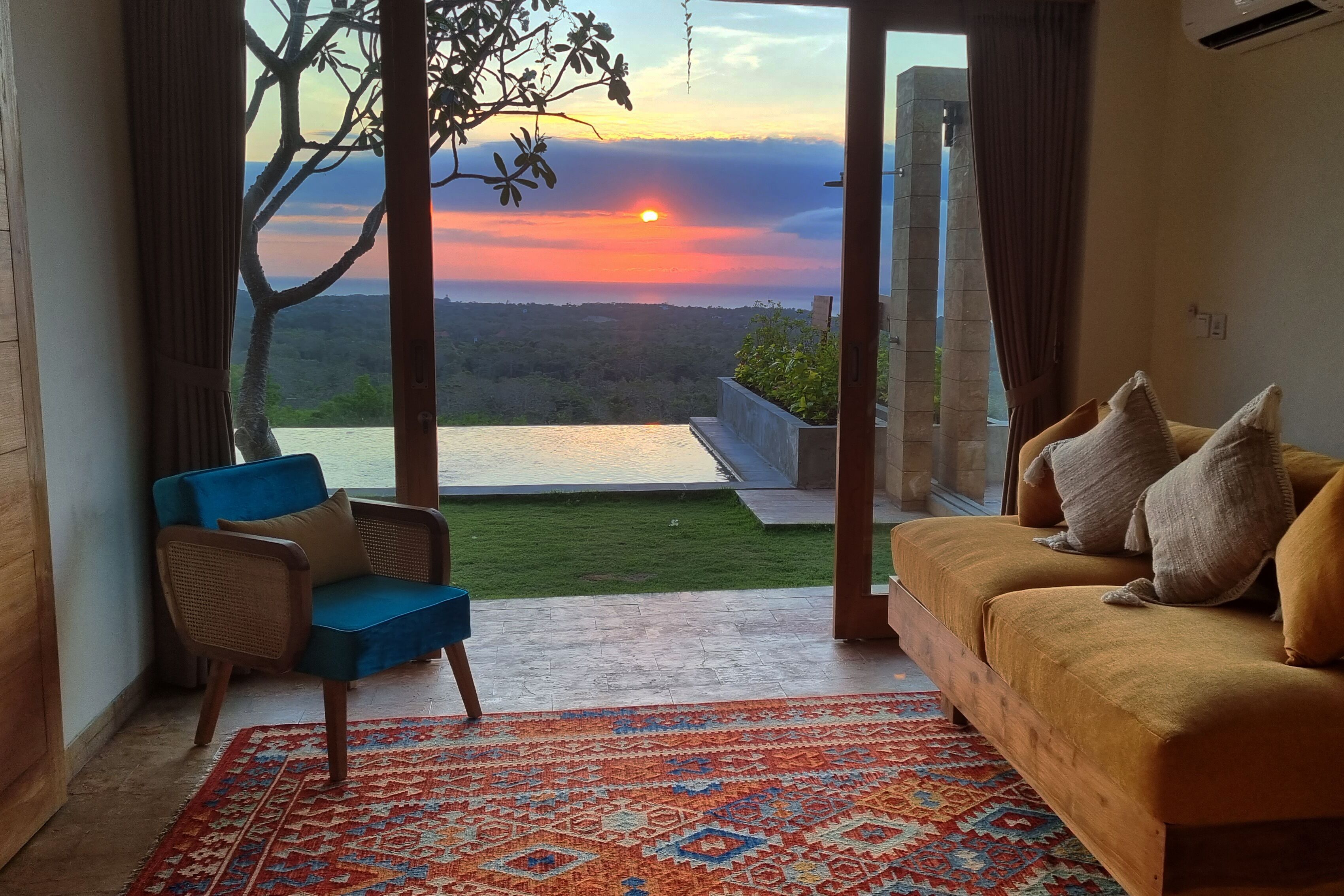 Uluwatu Sunset Hills