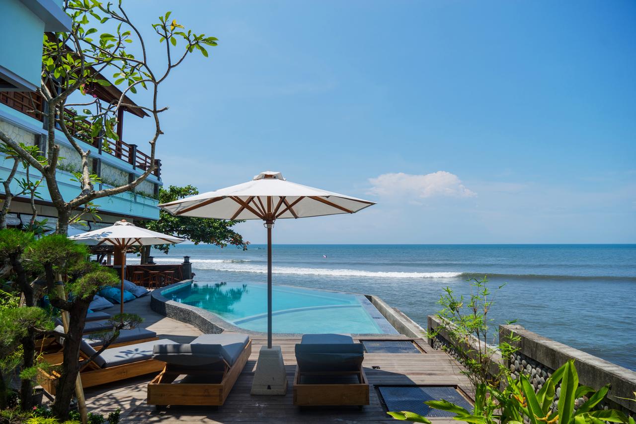 Bombora Medewi Wave Lodge