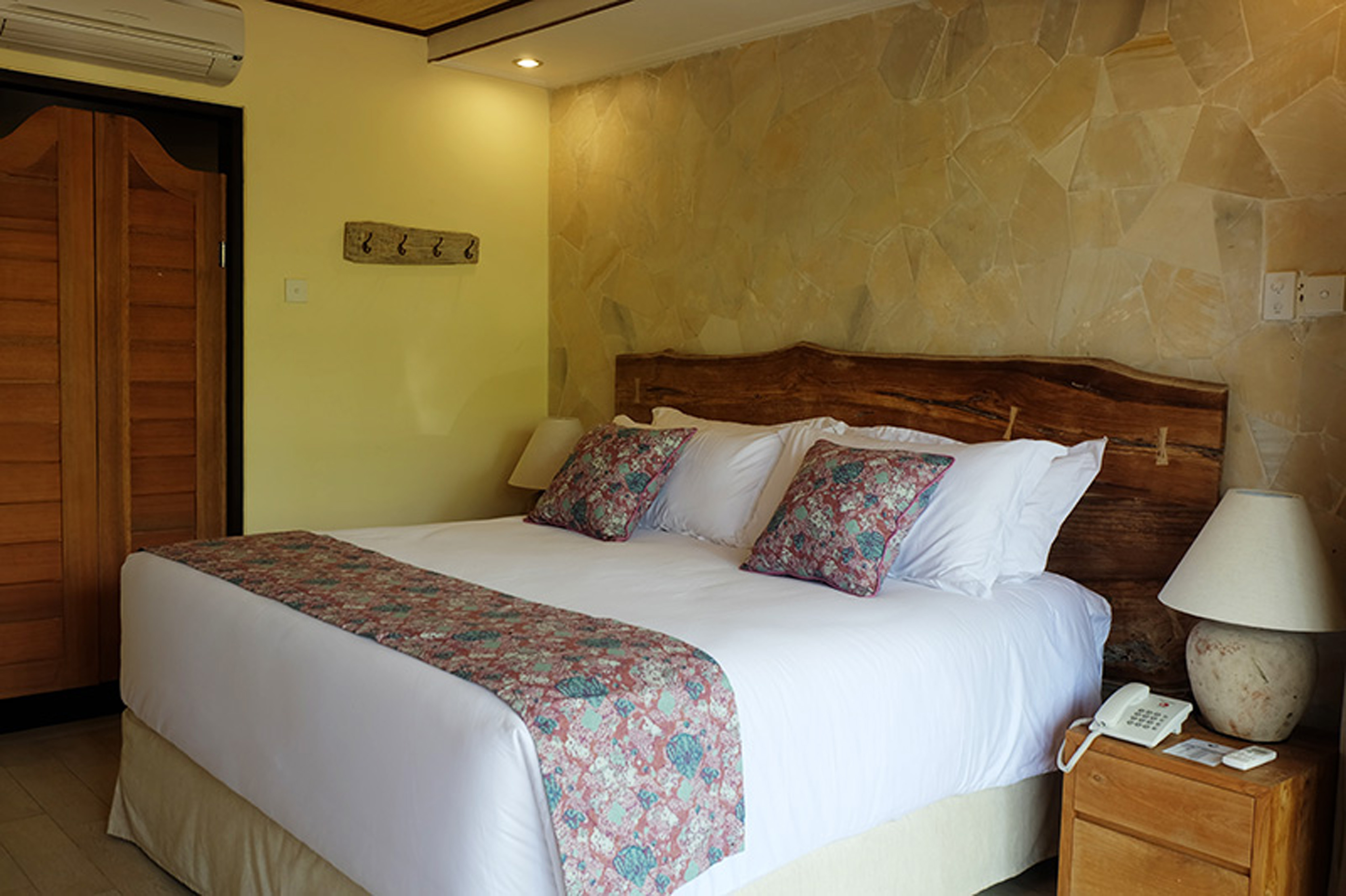 Bombora Medewi Wave Lodge