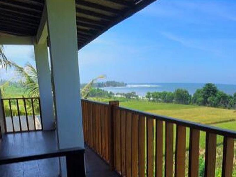 Dikaloha Surfcamp Medewi