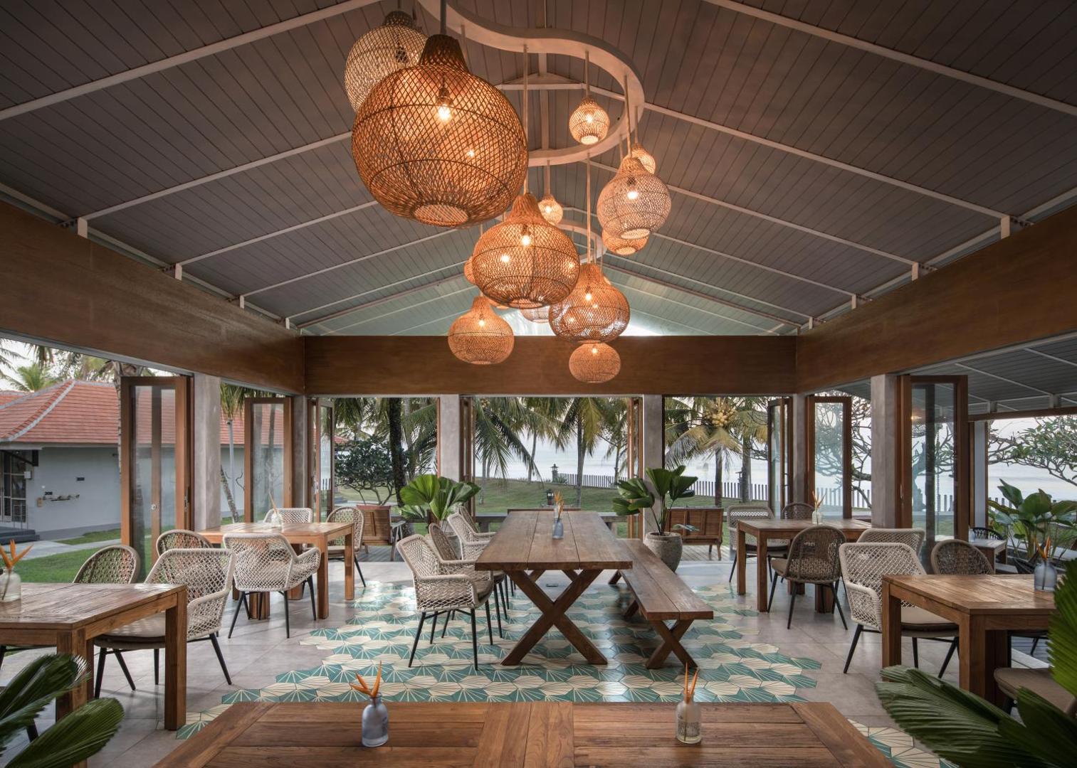 Umadewi Surf & Suites