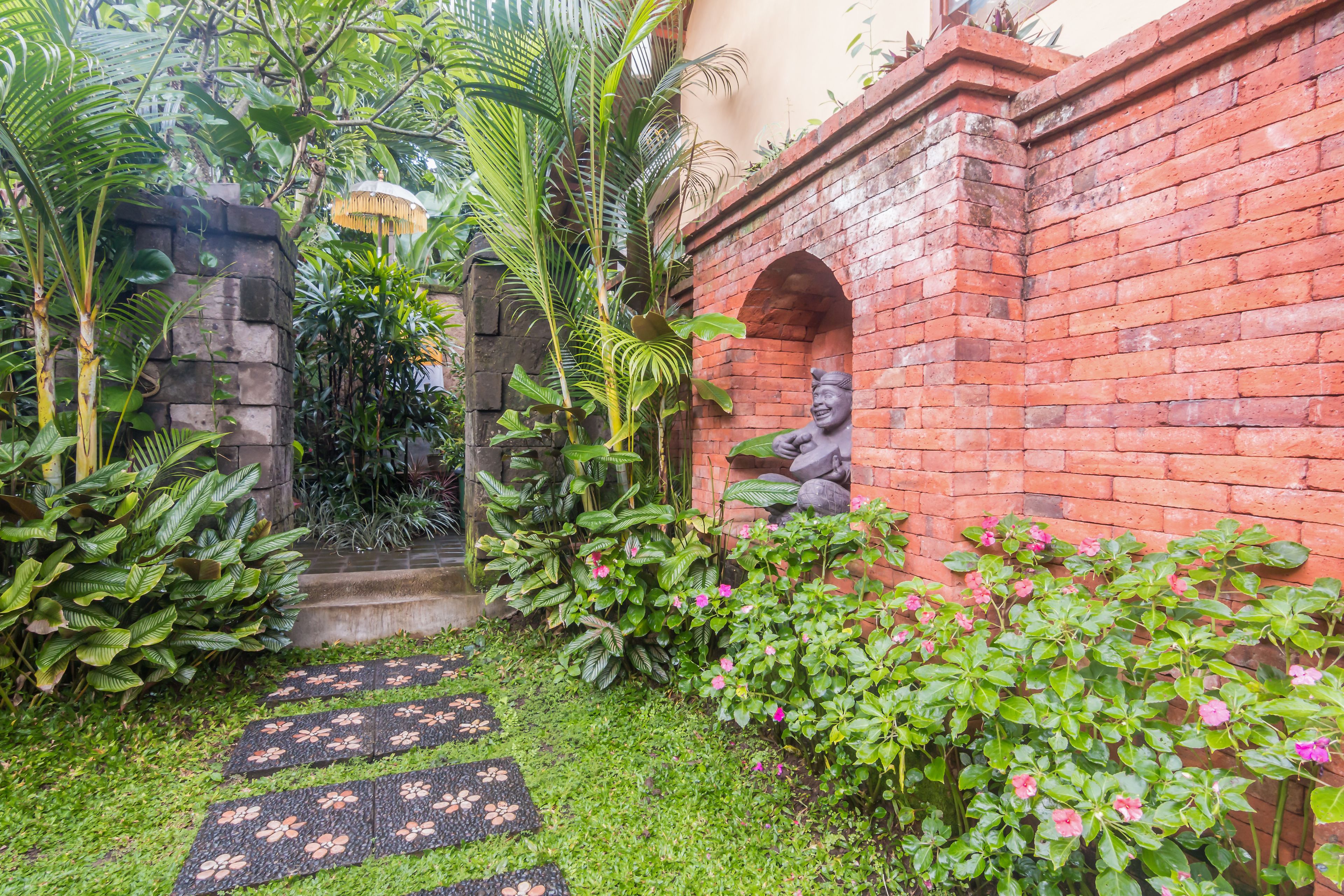 Desak Putu Putra Hidden Homestay by ZEN Rooms