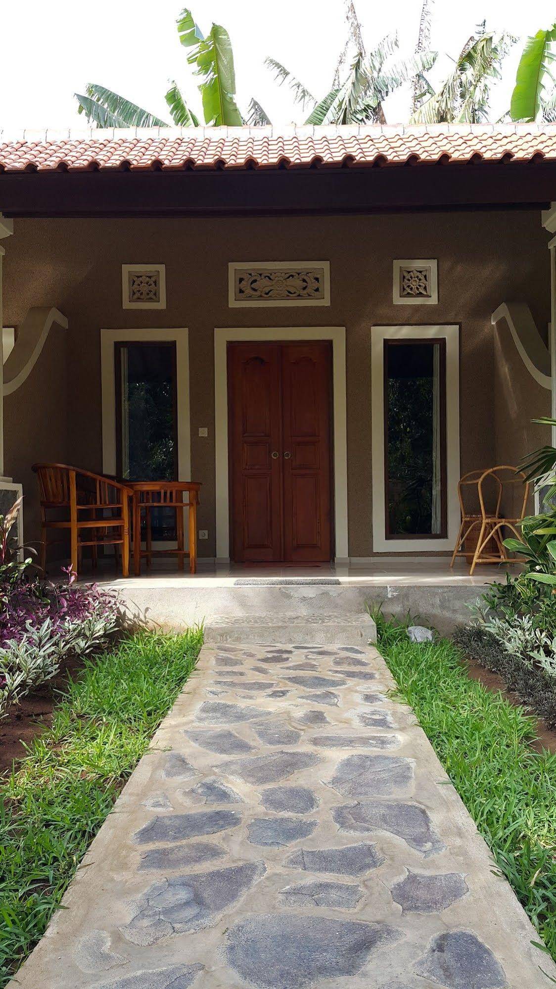 Mango Tree Inn