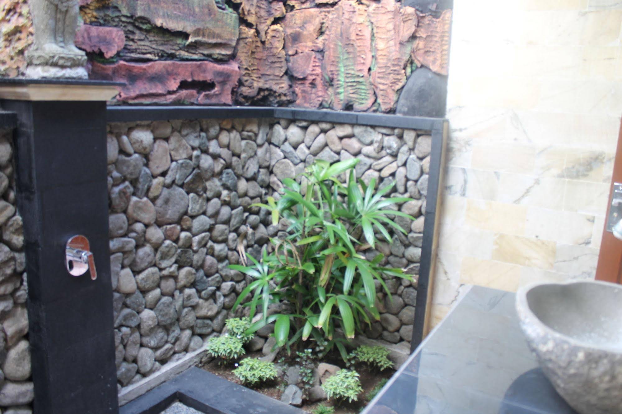 Man's Cottages & Spa
