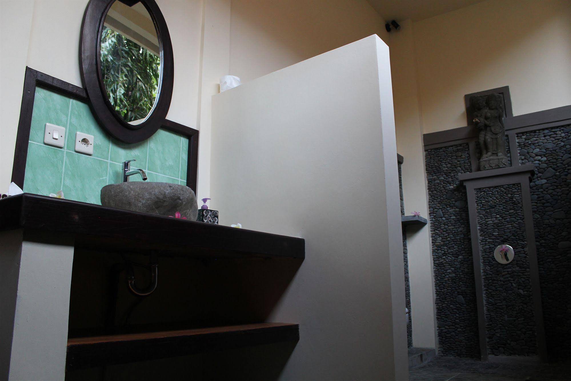 Man's Cottages & Spa