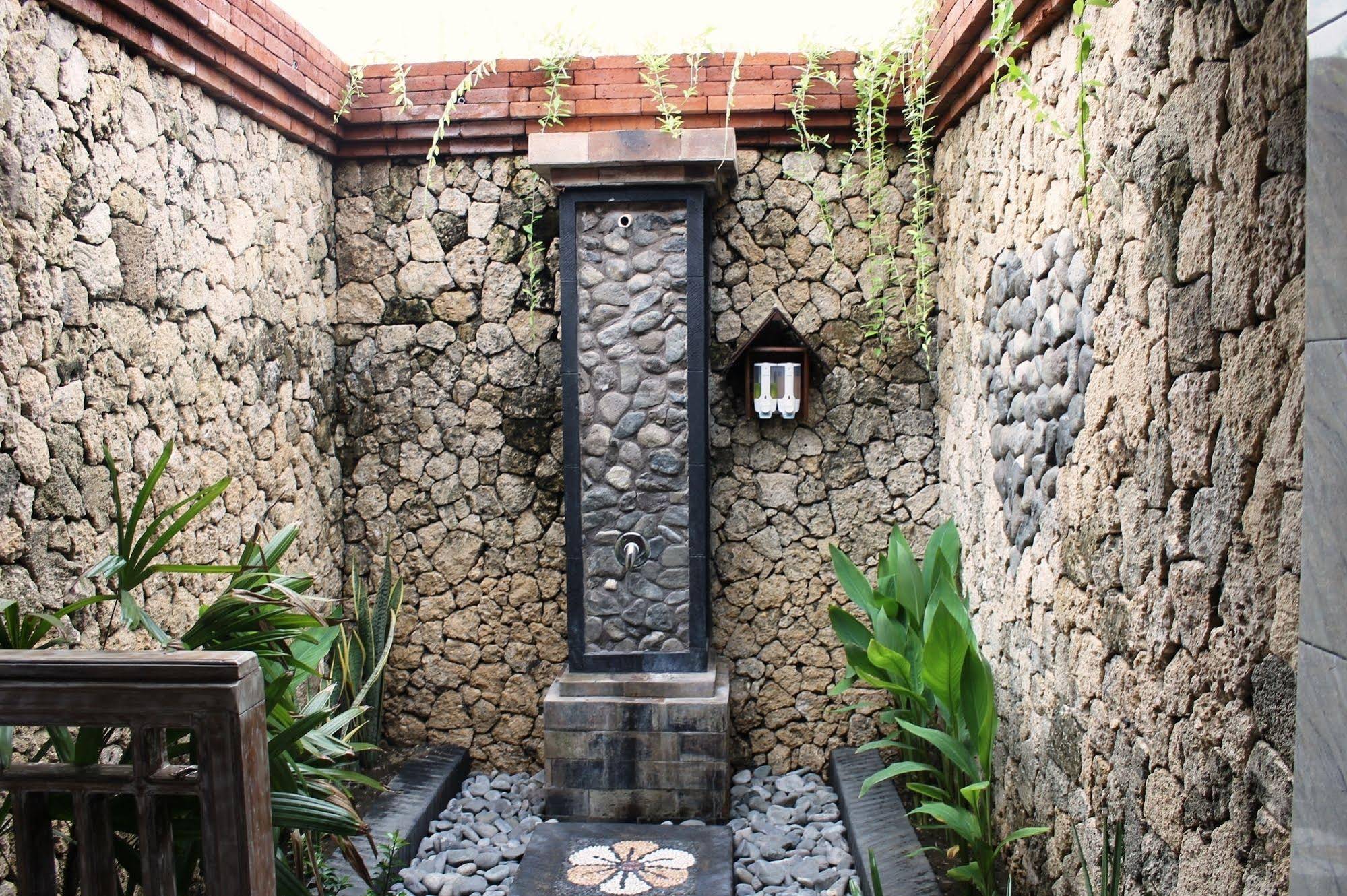 Man's Cottages & Spa