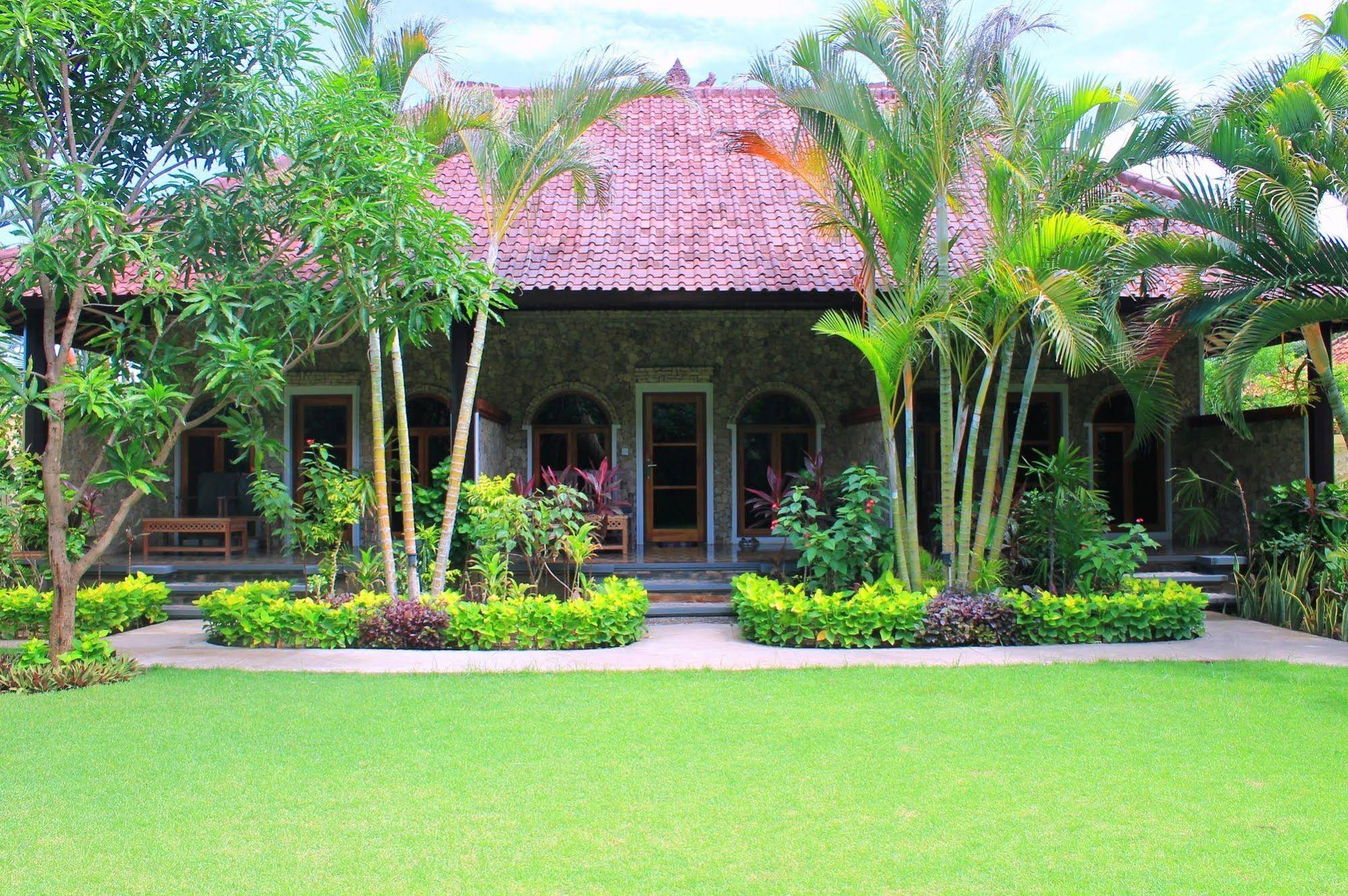 Man's Cottages & Spa