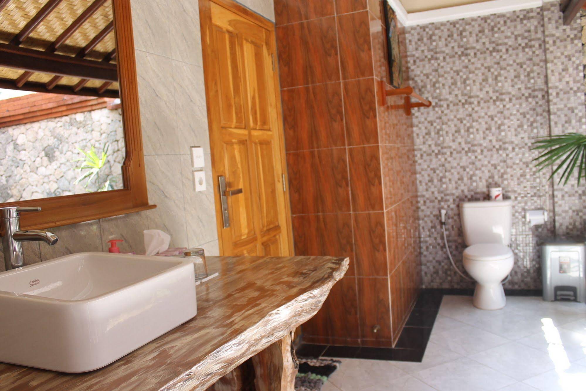 Man's Cottages & Spa