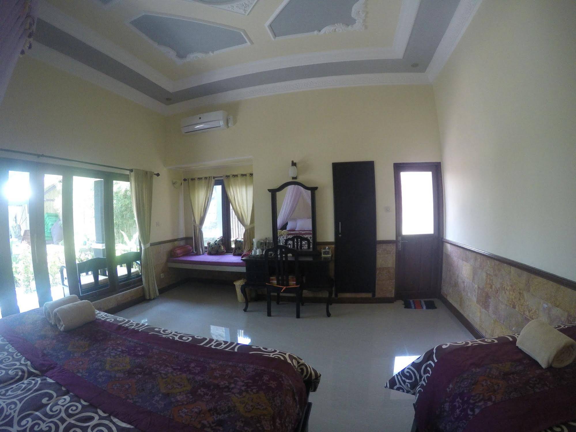 Man's Cottages & Spa