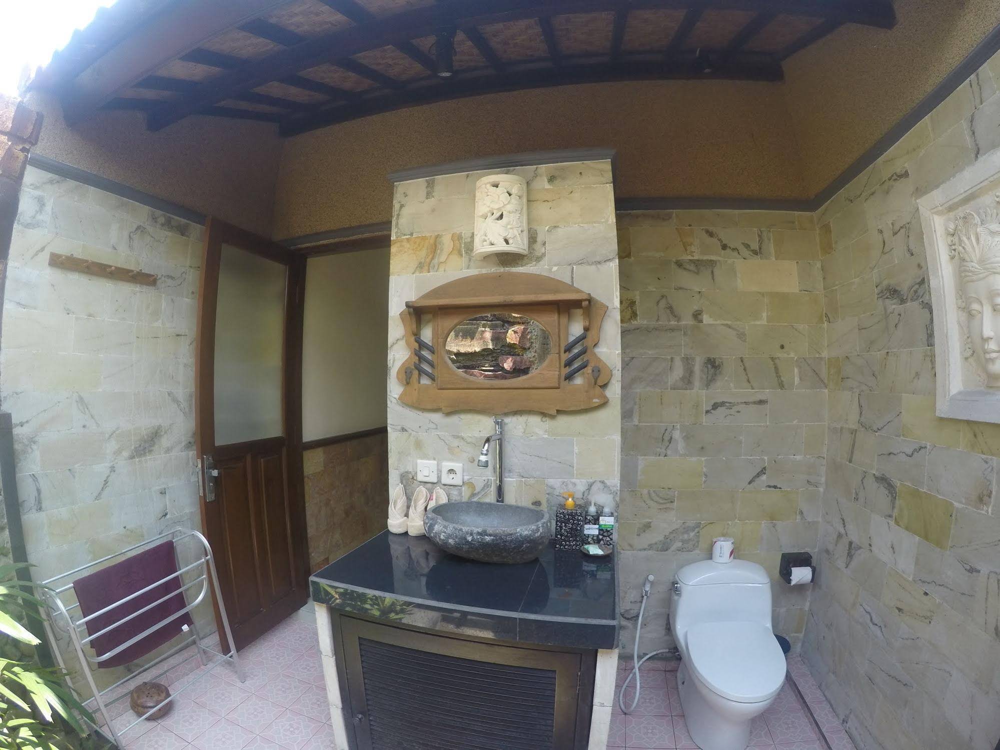 Man's Cottages & Spa
