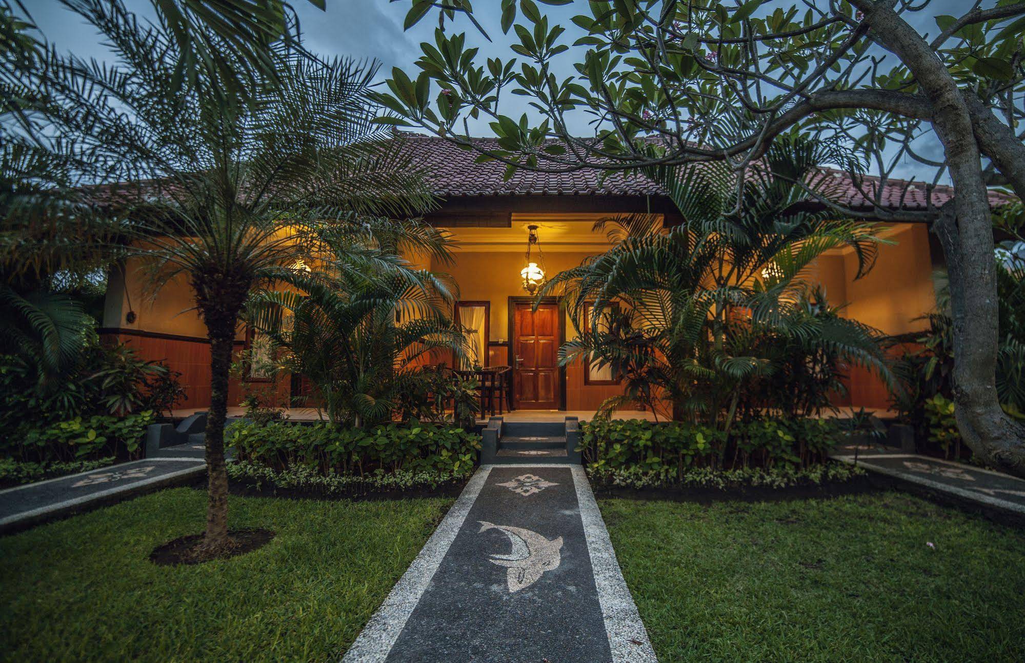 Man's Cottages & Spa