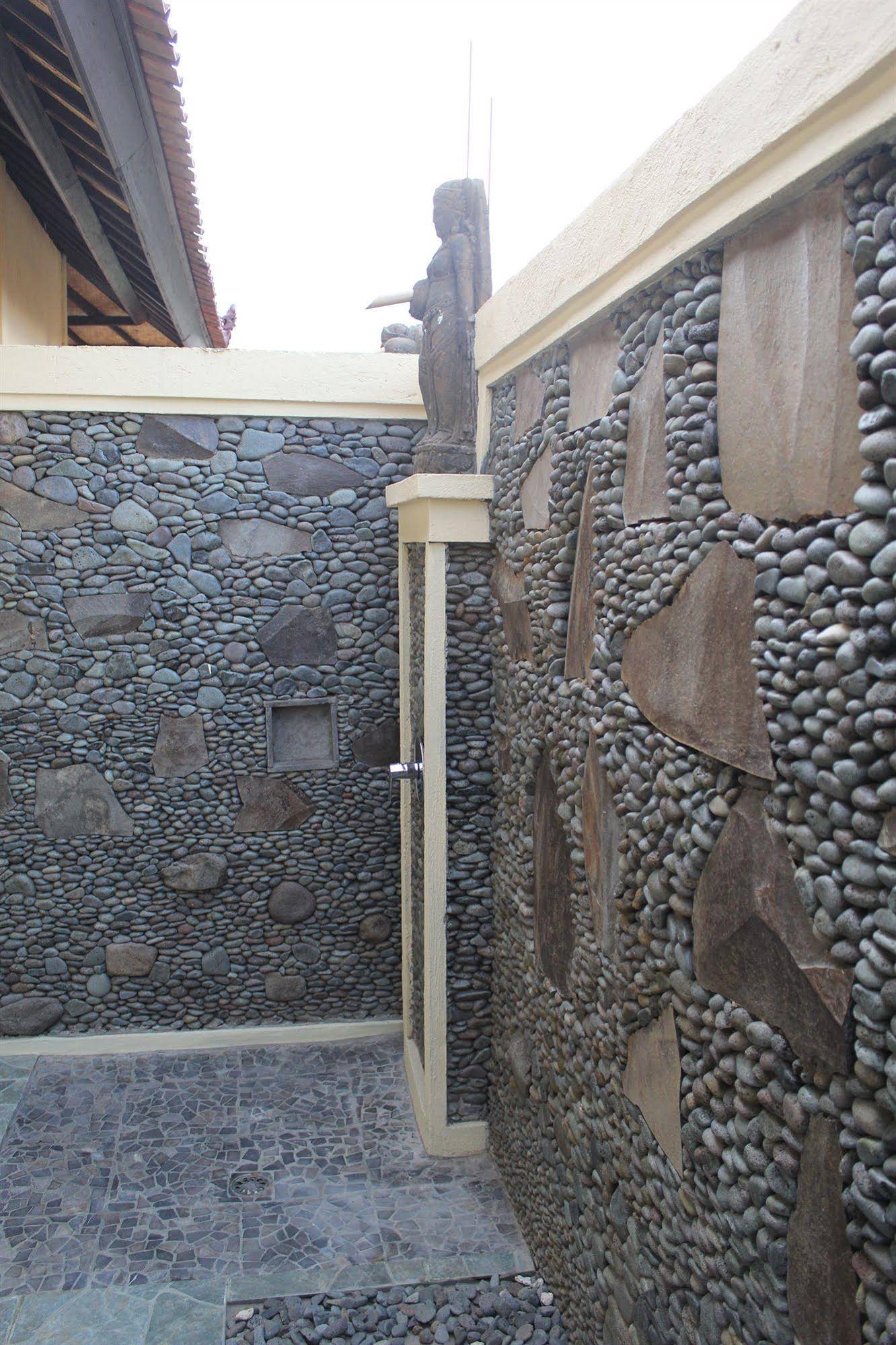 Man's Cottages & Spa