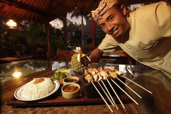 Pondok Sari Beach & Spa Resort