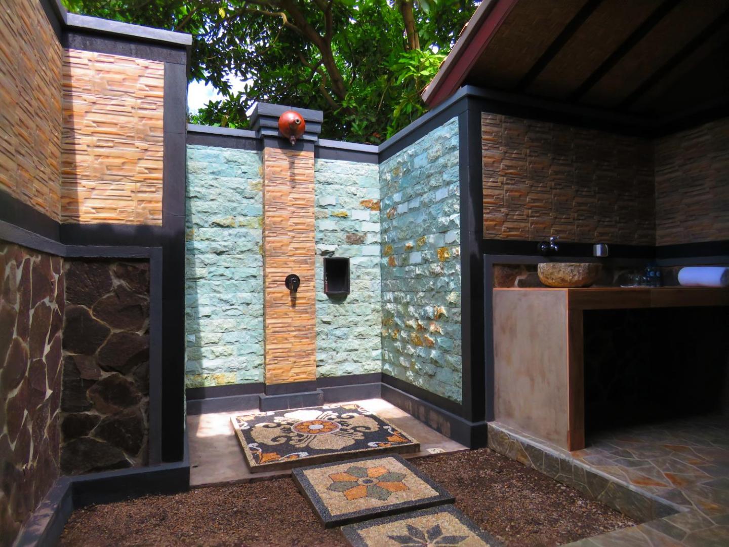 Suka Sari Cottages