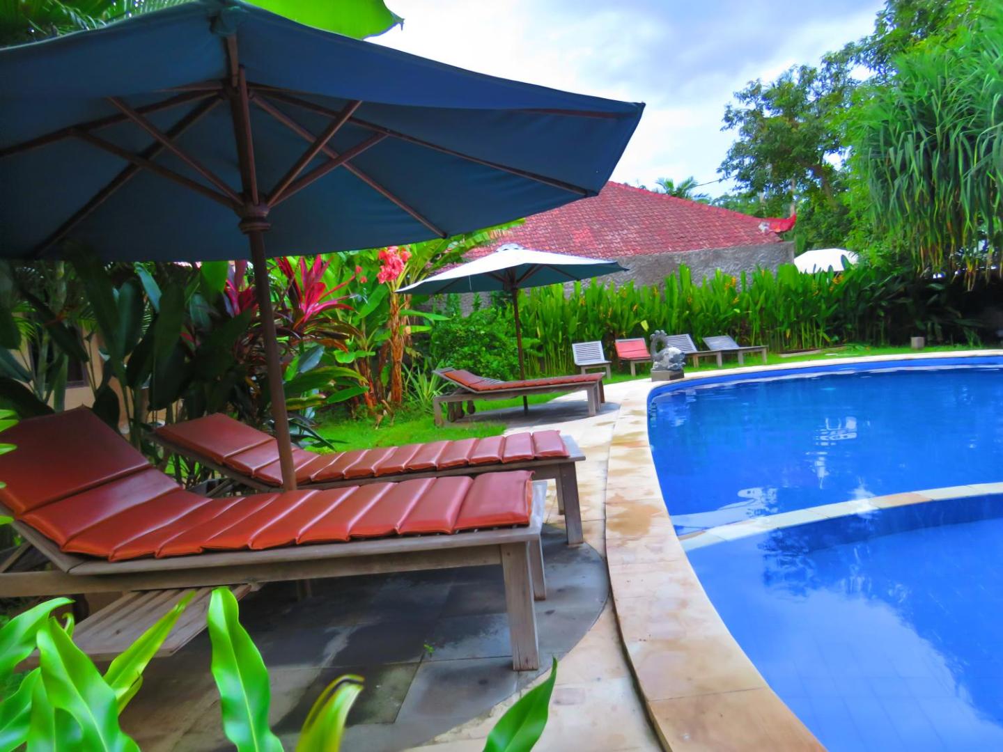 Suka Sari Cottages