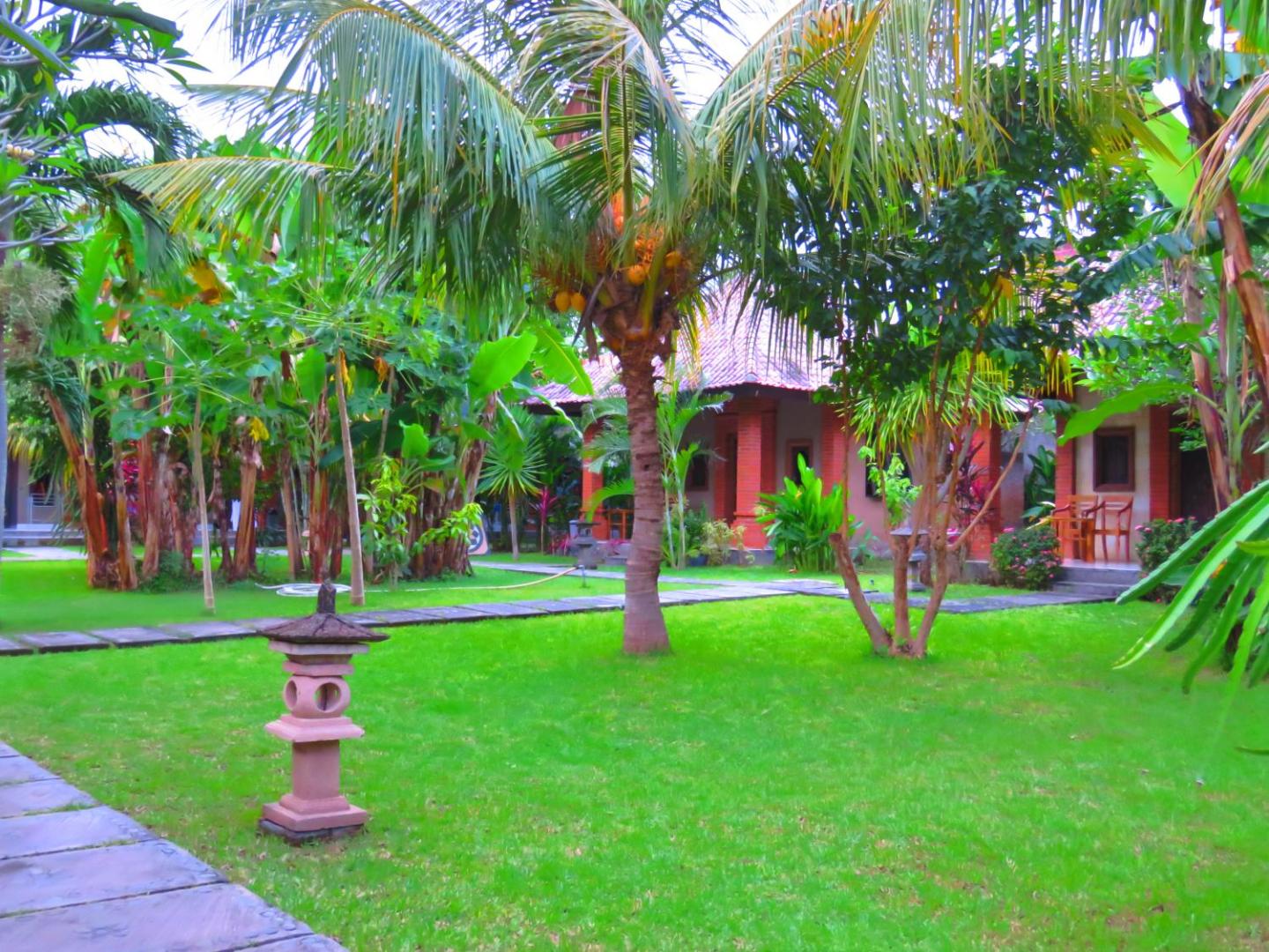 Suka Sari Cottages