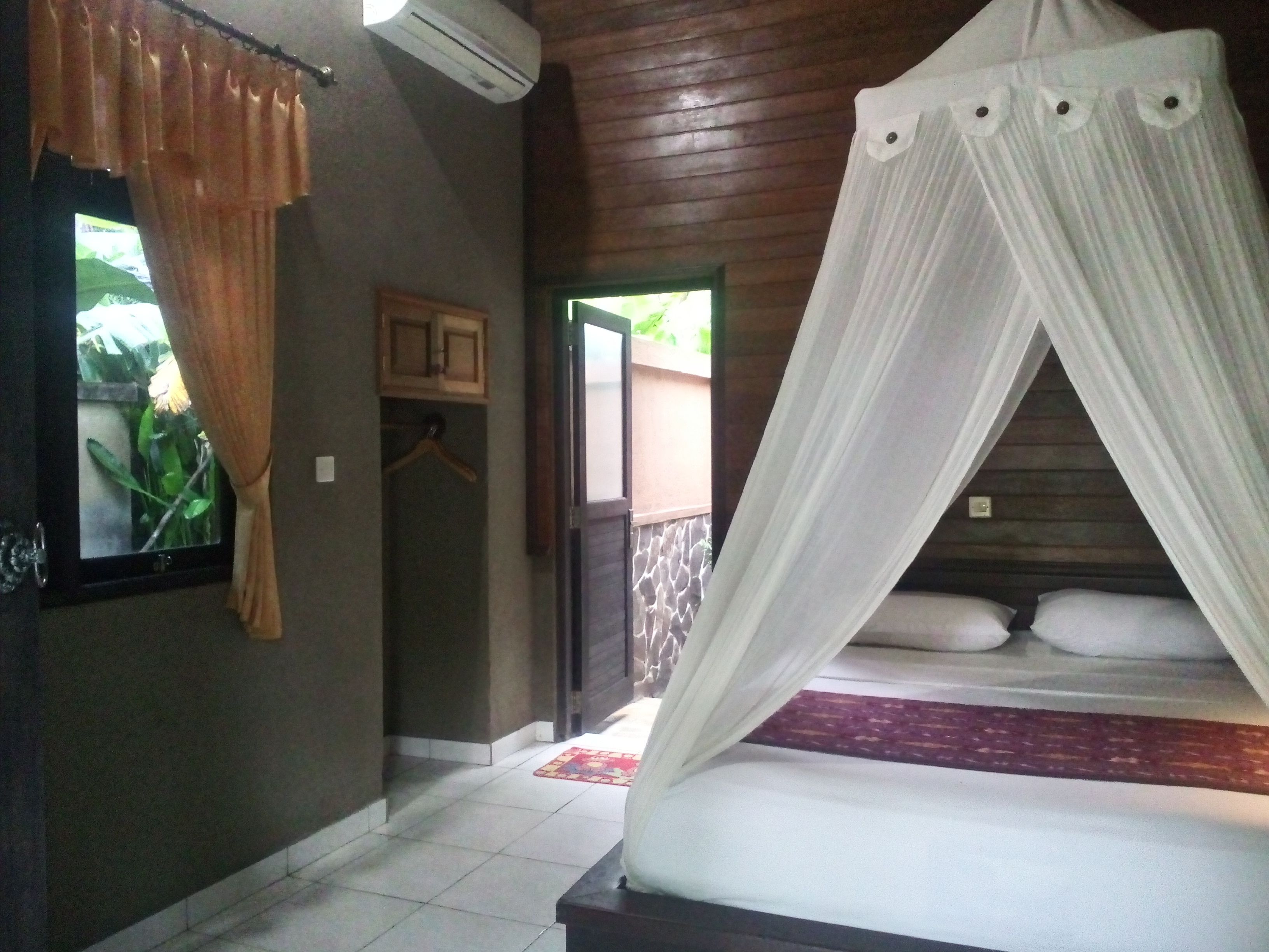 Suka Sari Cottages