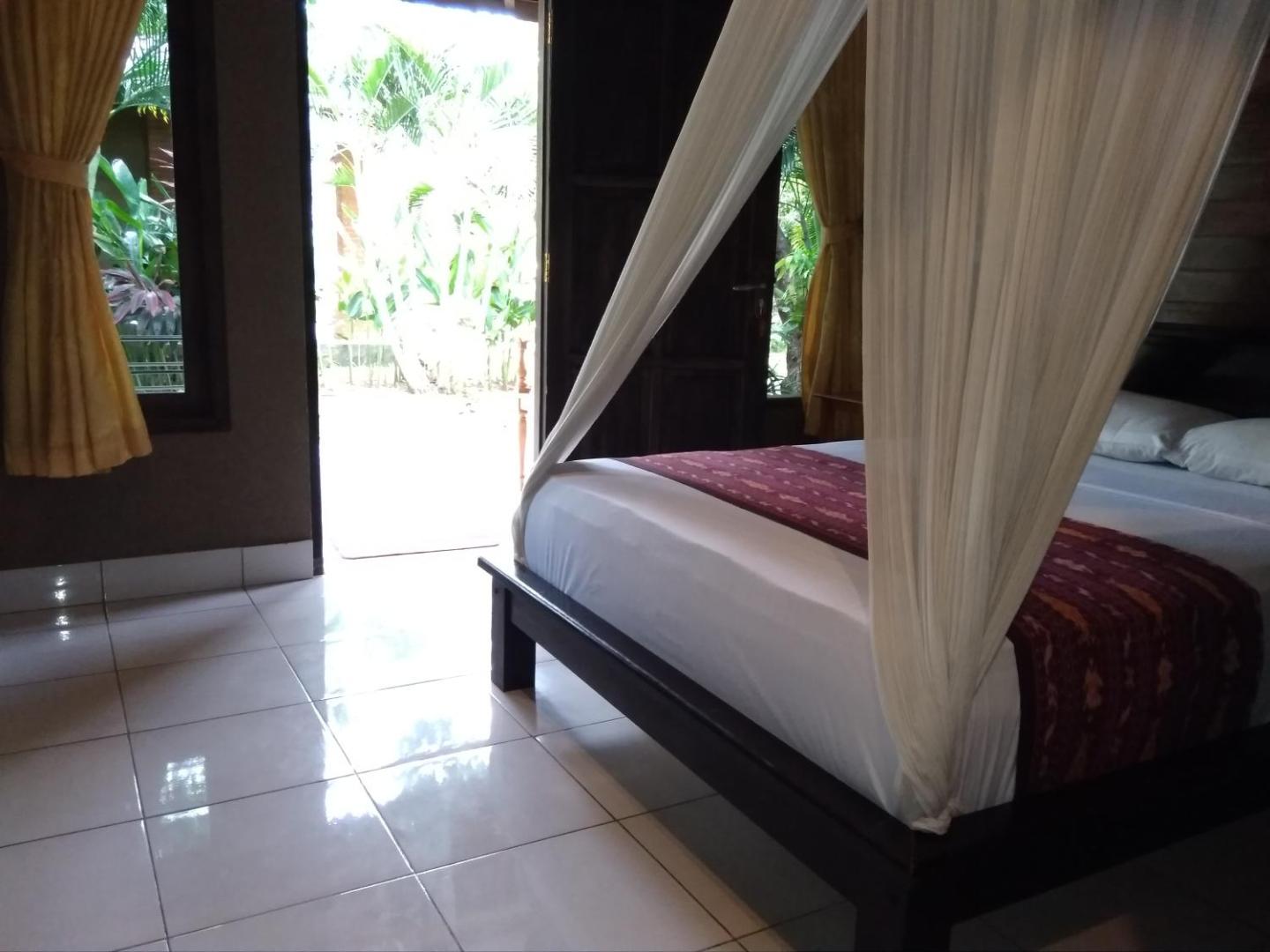 Suka Sari Cottages
