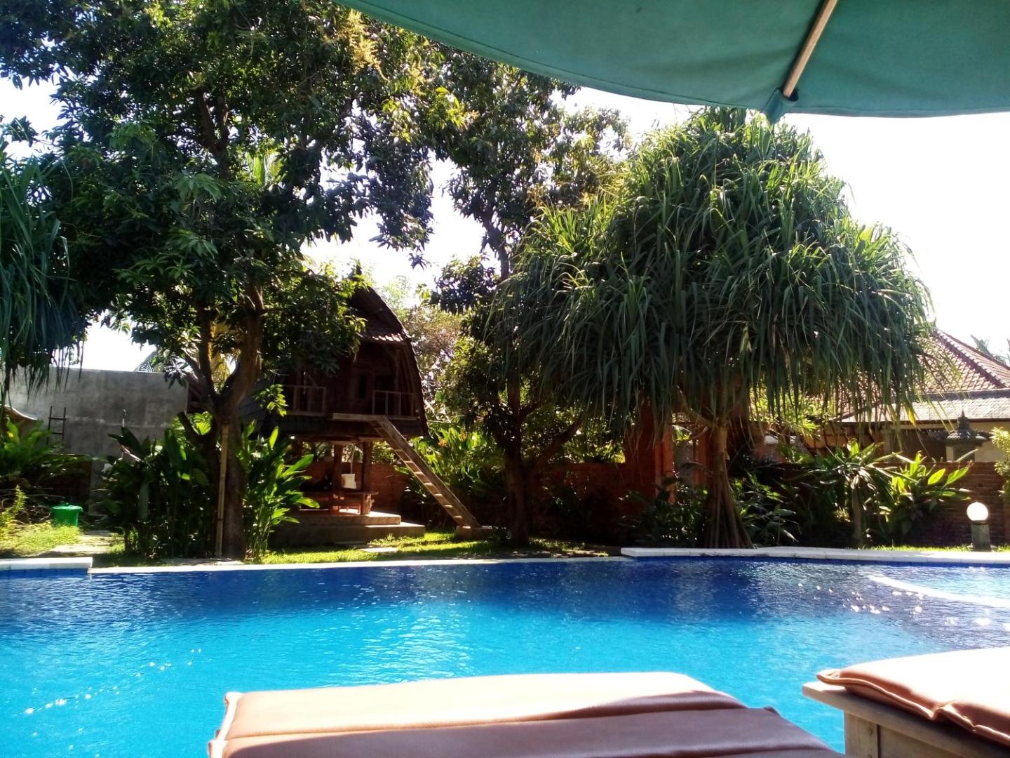 Suka Sari Cottages