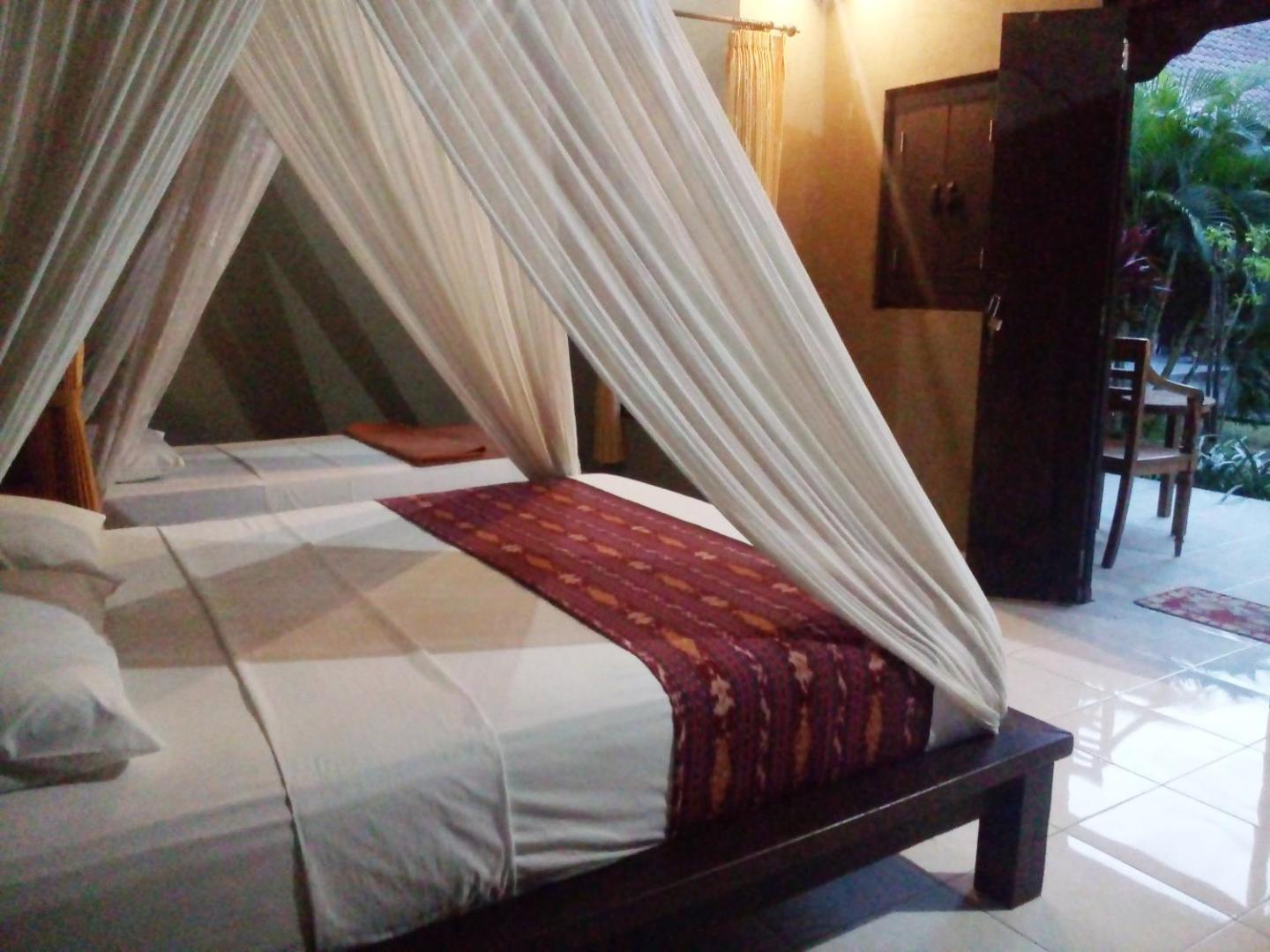 Suka Sari Cottages
