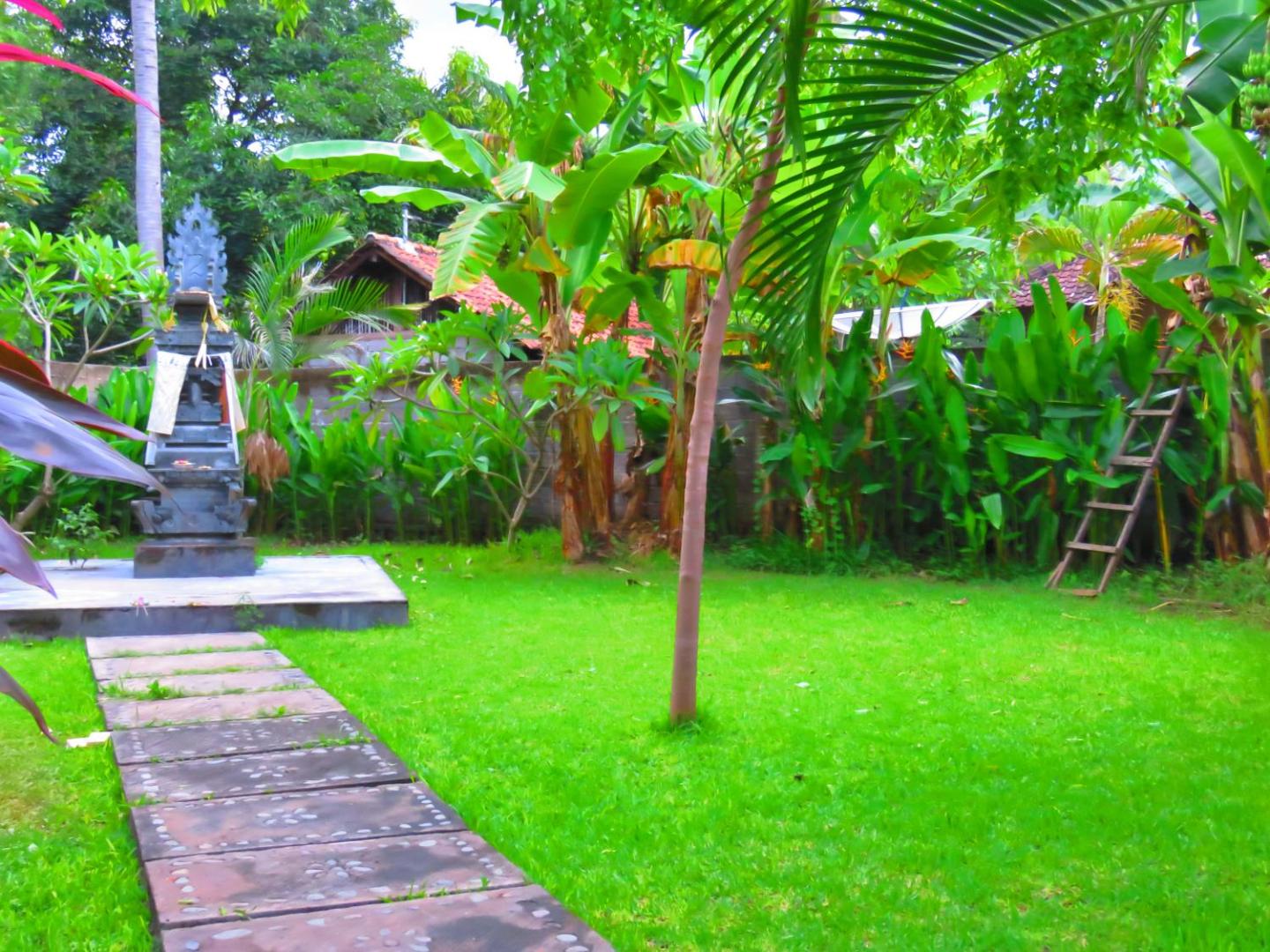 Suka Sari Cottages
