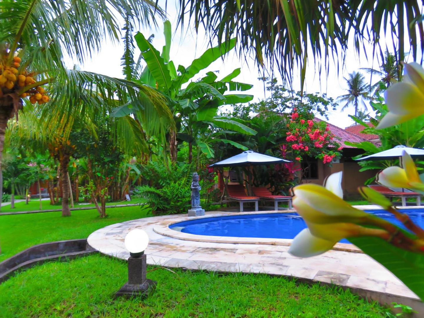 Suka Sari Cottages