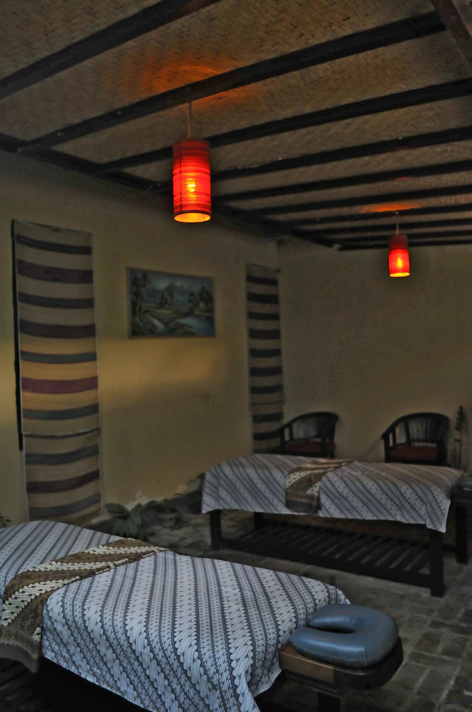 Tirta Sari Bungalows