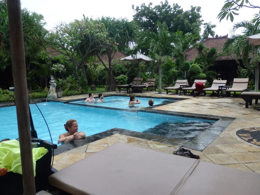 Tirta Sari Bungalows