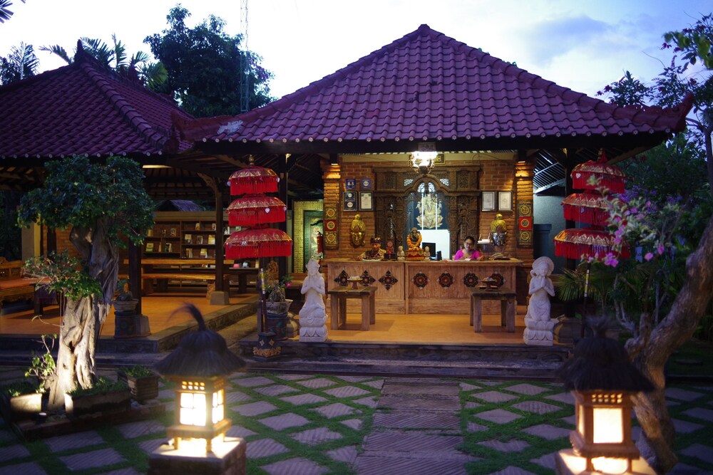 Tirta Sari Bungalows