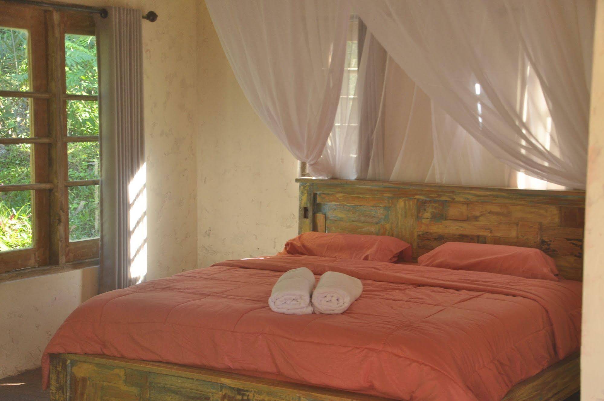Tepi Sawah Lodge