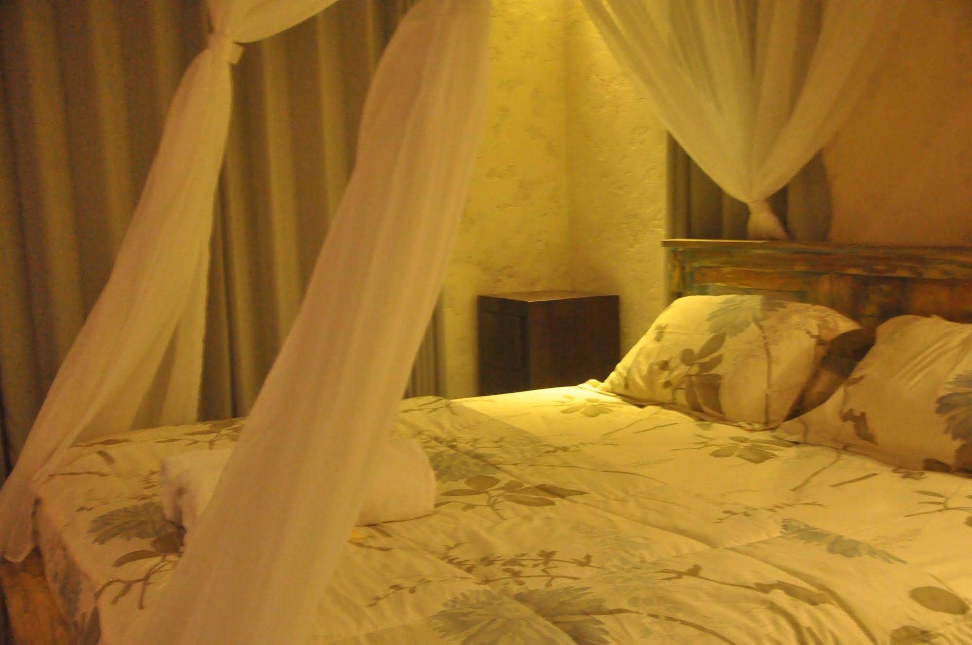 Tepi Sawah Lodge