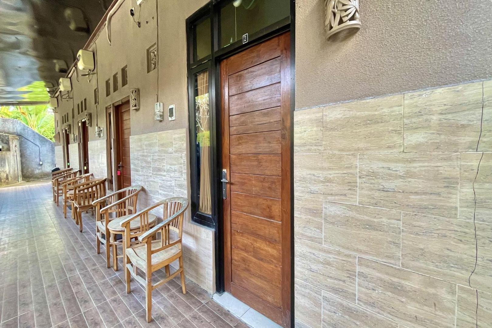 Mongan Homestay Beside The Belulang Hot Spring