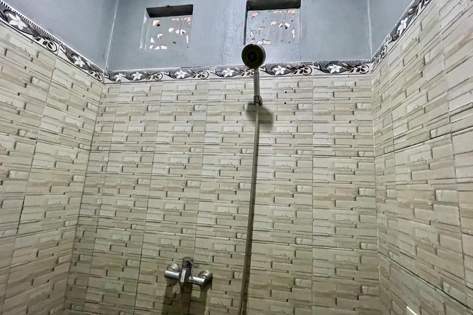 Mongan Homestay Beside The Belulang Hot Spring