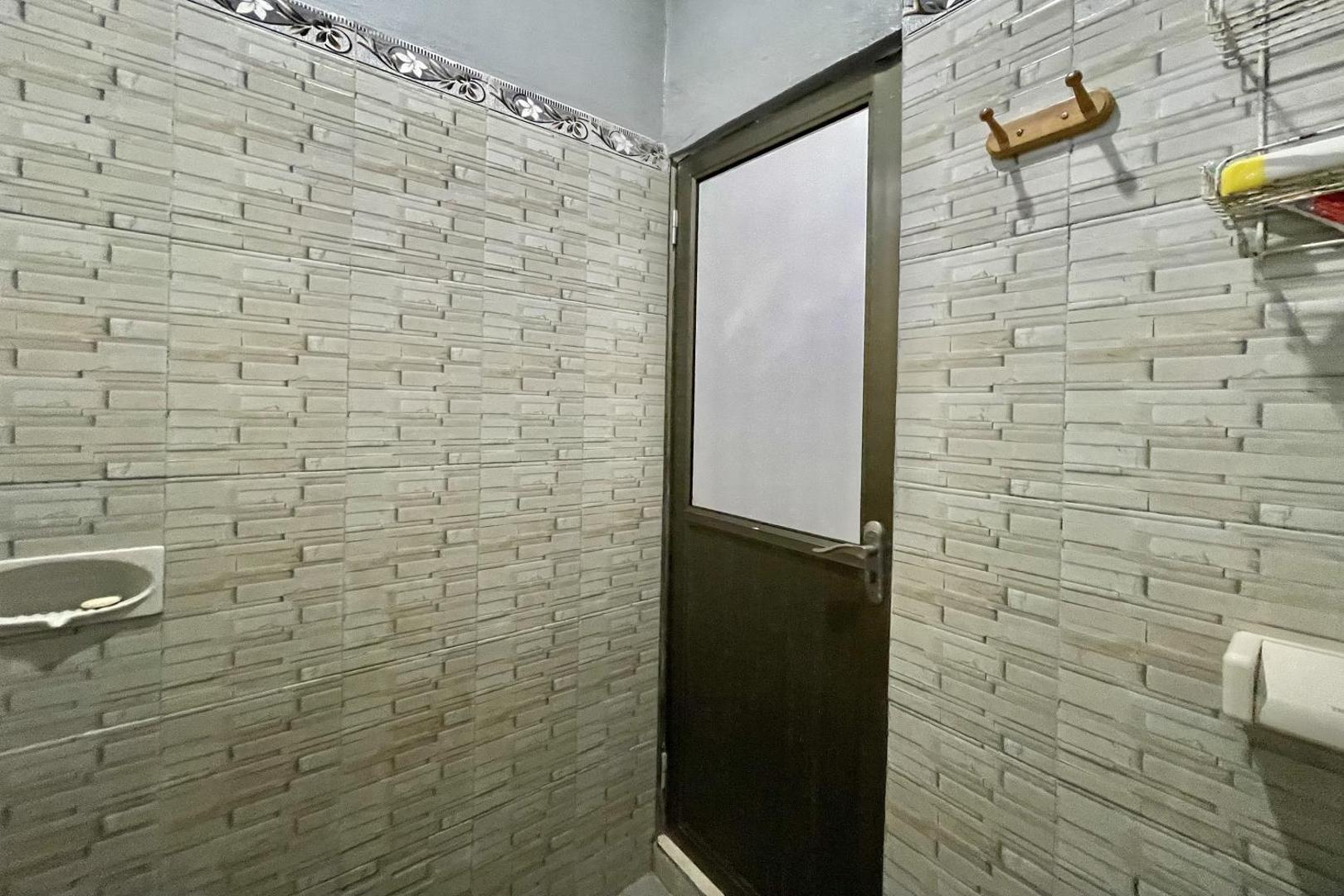 Mongan Homestay Beside The Belulang Hot Spring