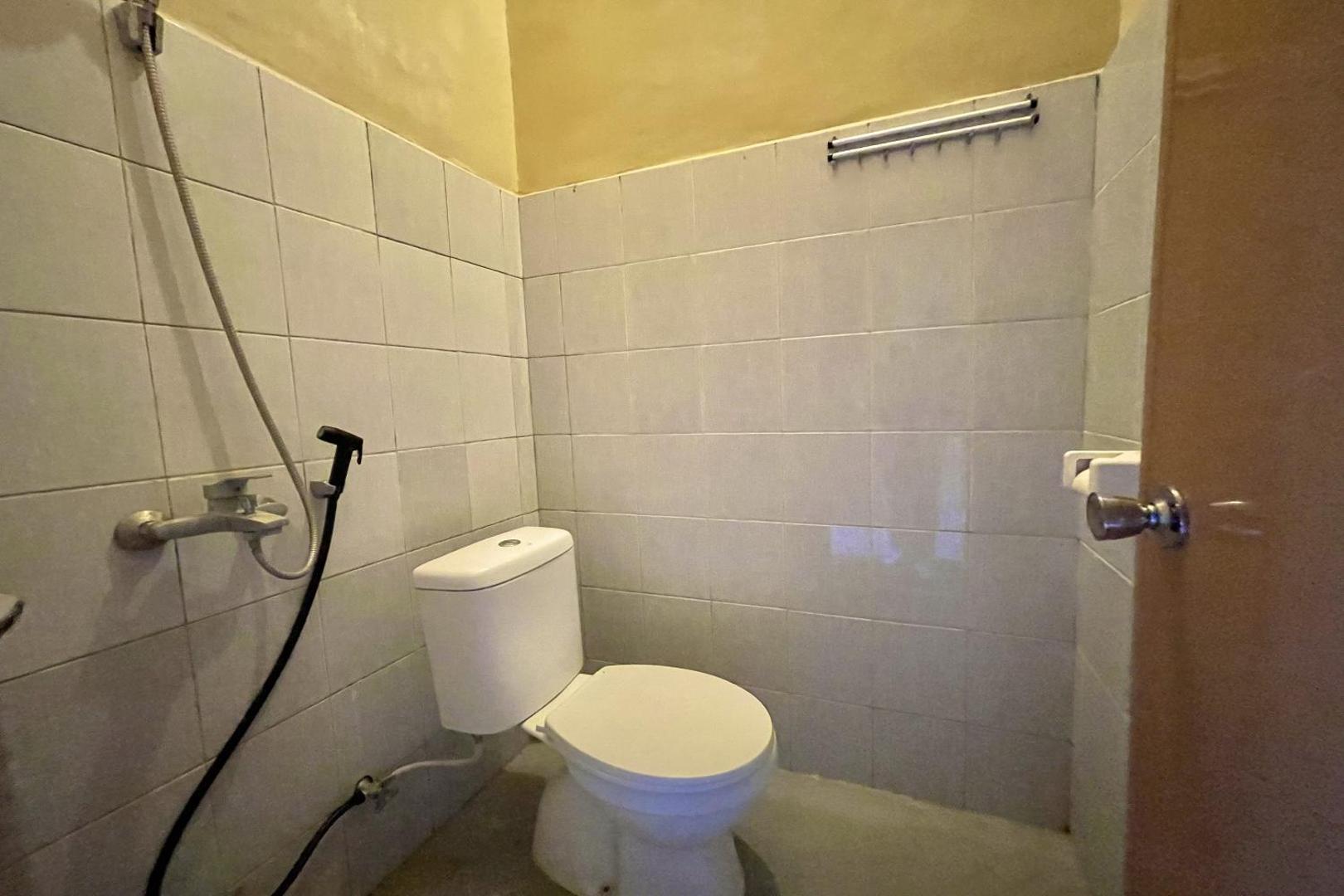 Mongan Homestay Beside The Belulang Hot Spring