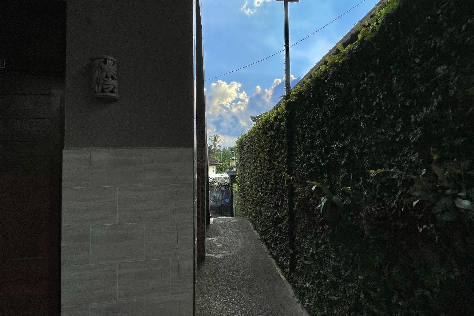 Mongan Homestay Beside The Belulang Hot Spring